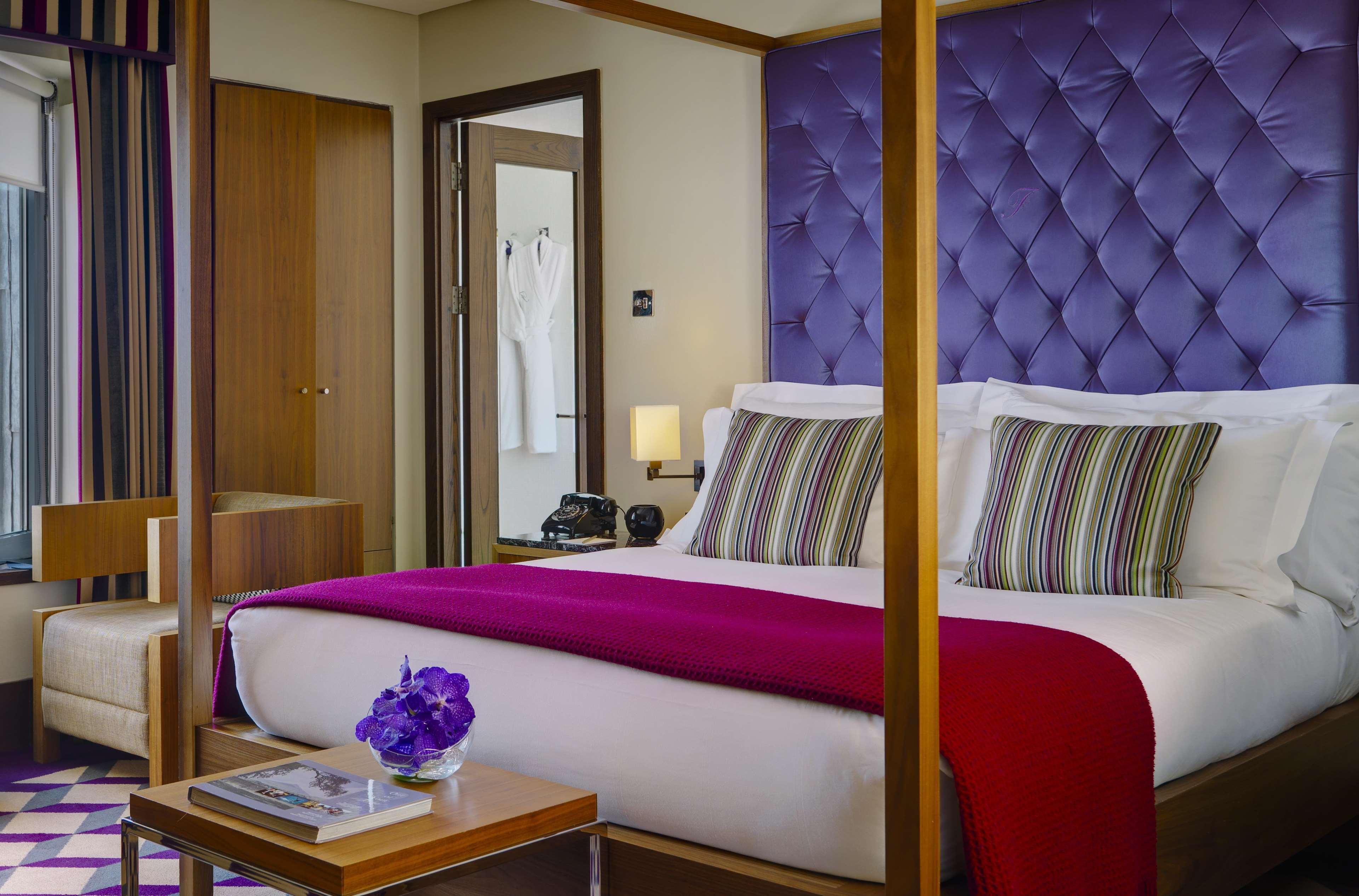 เดอะ ฟิตซ์วิลเลียม โฮเต็ล Hotel ดับลิน ภายนอก รูปภาพ A bedroom at the hotel