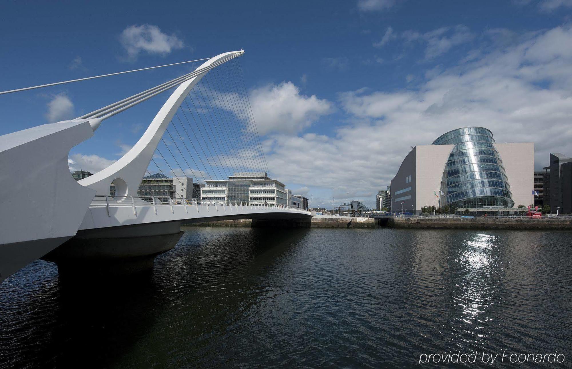 เดอะ ฟิตซ์วิลเลียม โฮเต็ล Hotel ดับลิน ภายนอก รูปภาพ The Liffey